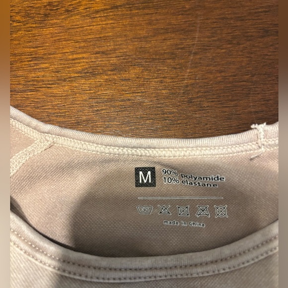 Women's Athletic Shorts Set in Light Gray - Picture 3 of 4